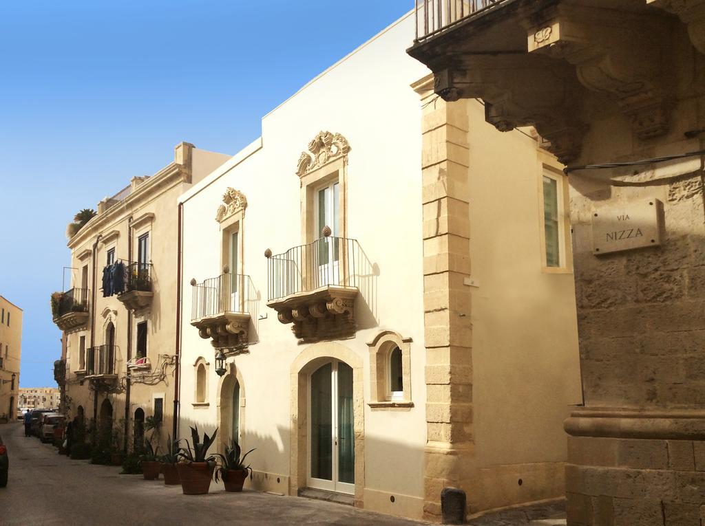 Re Federico Boutique Hotel Syracuse Екстер'єр фото