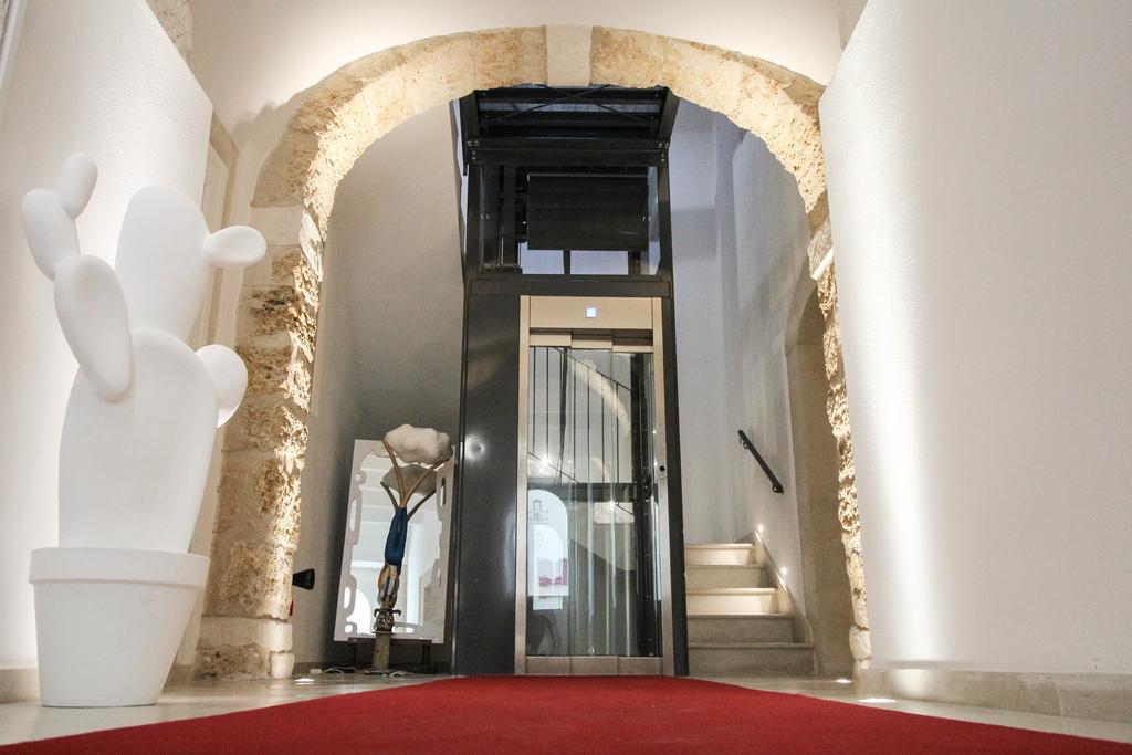 Re Federico Boutique Hotel Syracuse Екстер'єр фото