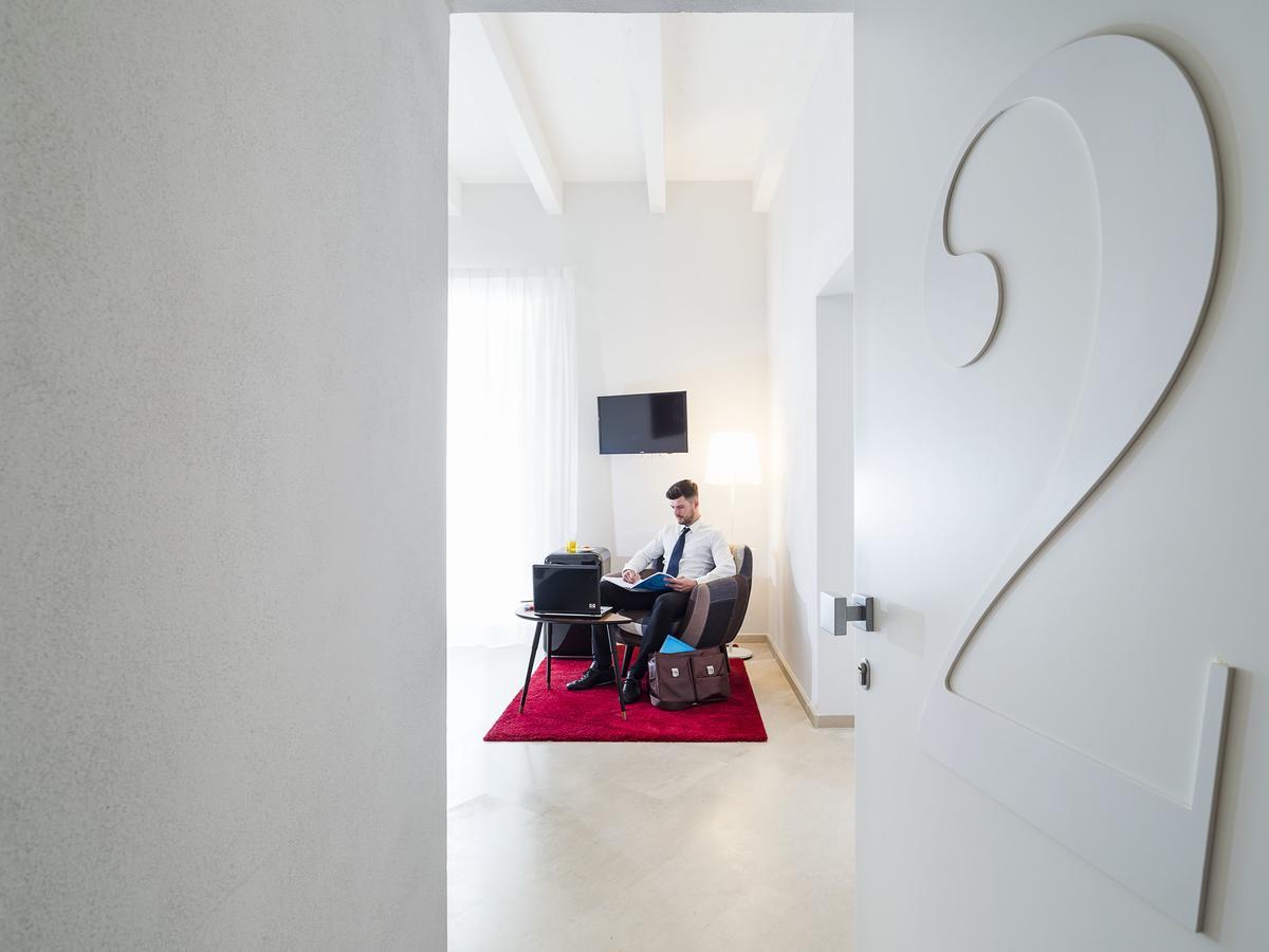 Re Federico Boutique Hotel Syracuse Екстер'єр фото